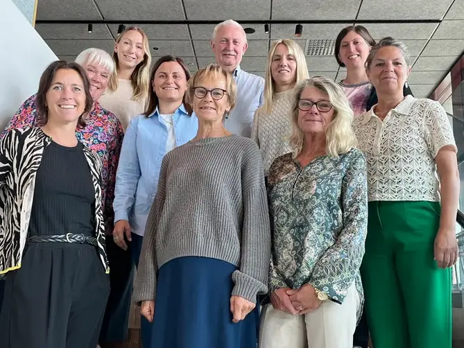 En grupp personer från InnoComTecs partnergrupp.